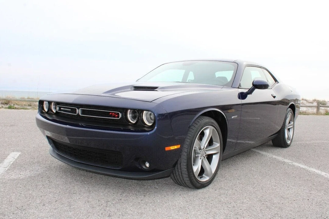 2015 Dodge Challenger 3rd Gen - Image 2 of 21