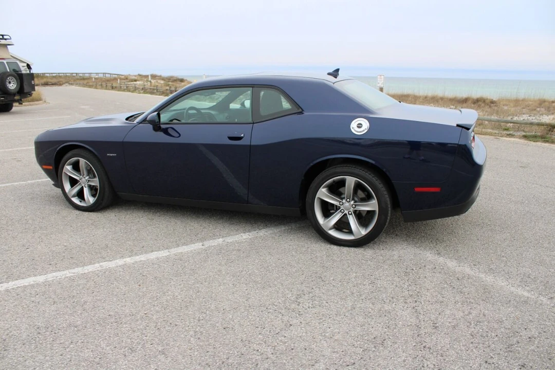 2015 Dodge Challenger 3rd Gen - Image 11 of 21