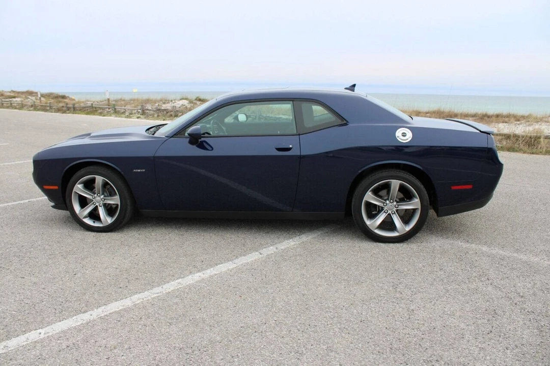 2015 Dodge Challenger 3rd Gen - Image 9 of 31