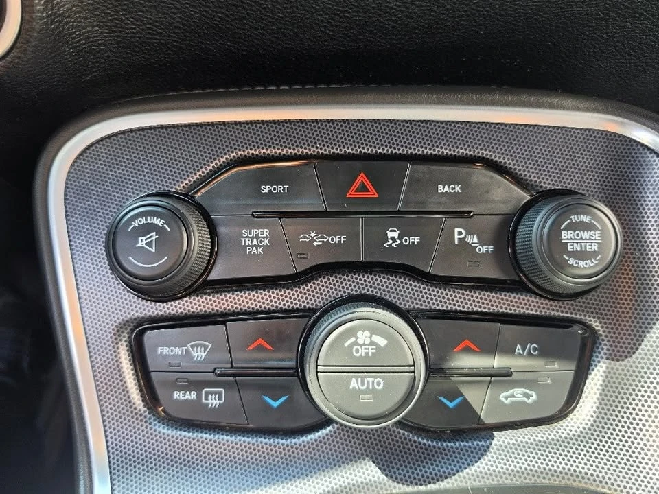 2015 Dodge Challenger 3rd Gen - Image 16 of 18