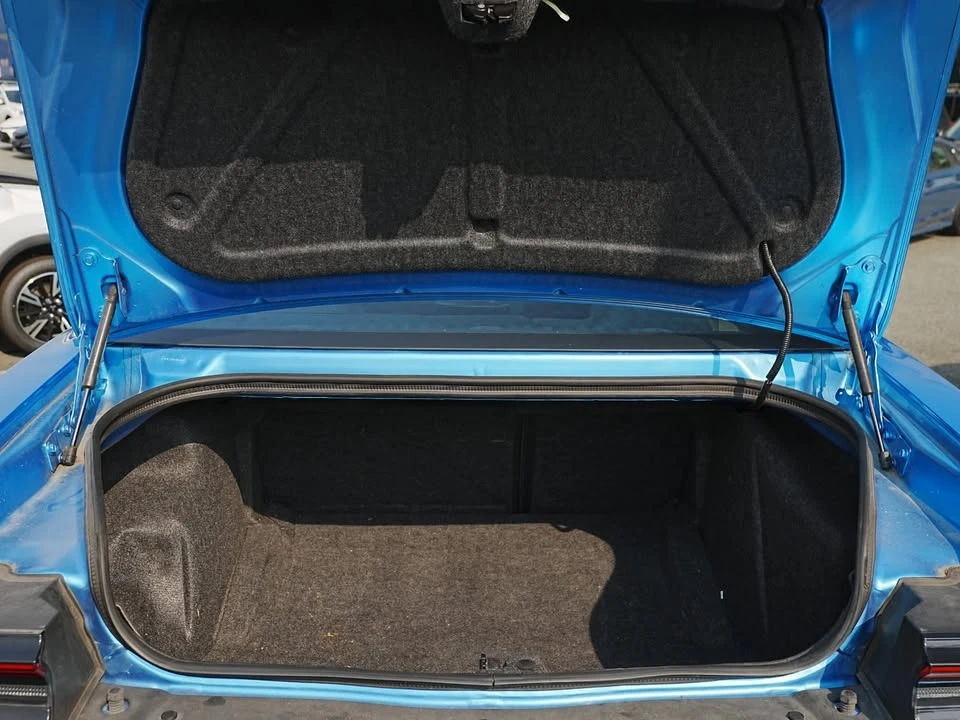 2015 Dodge Challenger 3rd Gen - Image 7 of 20
