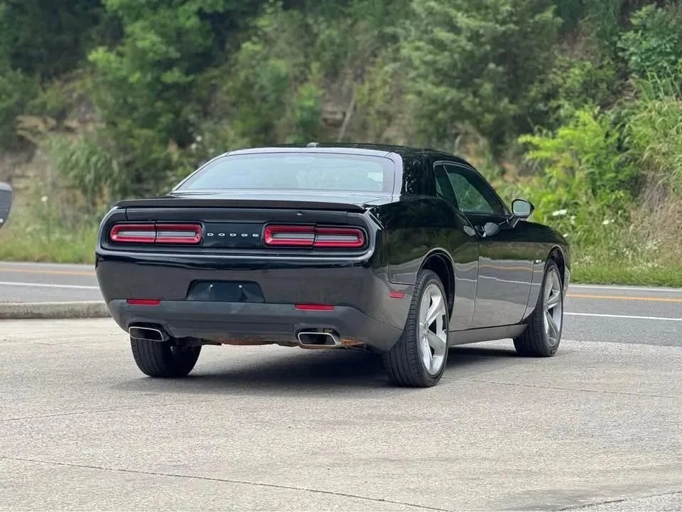 2015 Dodge Challenger 3rd Gen - Image 4 of 12