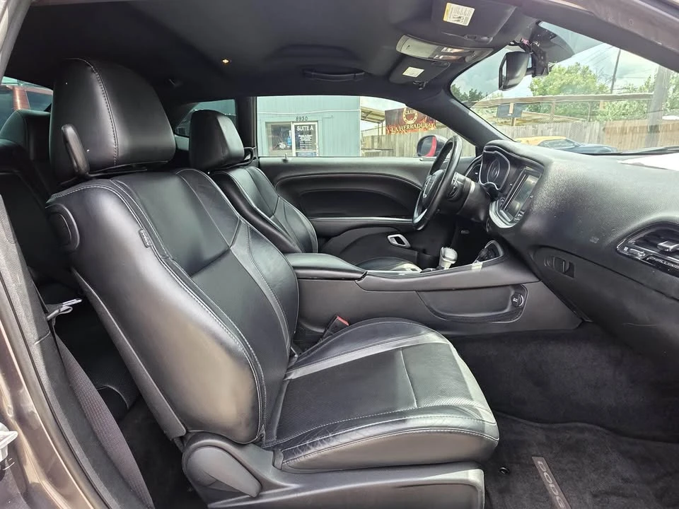 2015 Dodge Challenger 3rd Gen - Image 9 of 13