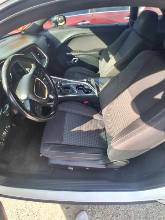 2015 Dodge Challenger 3rd Gen - Image 6 of 11