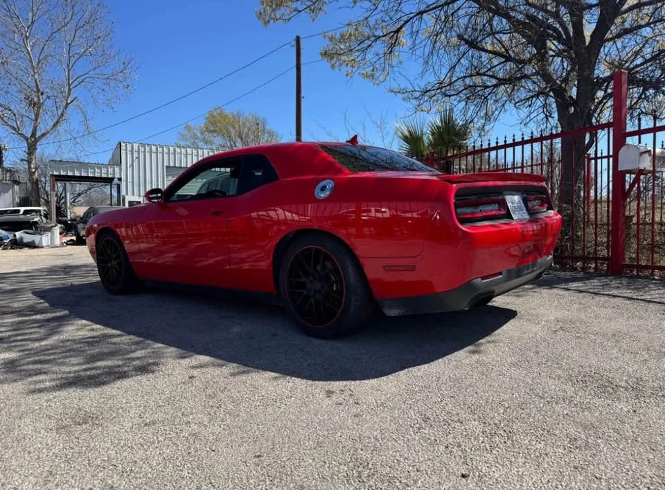 2015 Dodge Challenger 3rd Gen - Image 4 of 13