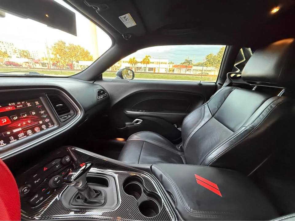 2015 Dodge Challenger 3rd Gen - Image 11 of 17