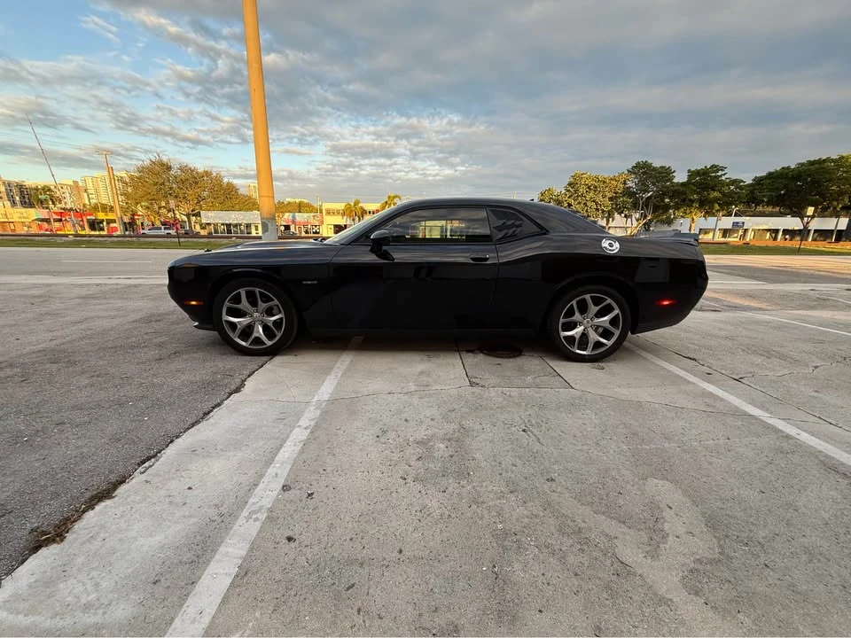 2015 Dodge Challenger 3rd Gen - Image 3 of 17