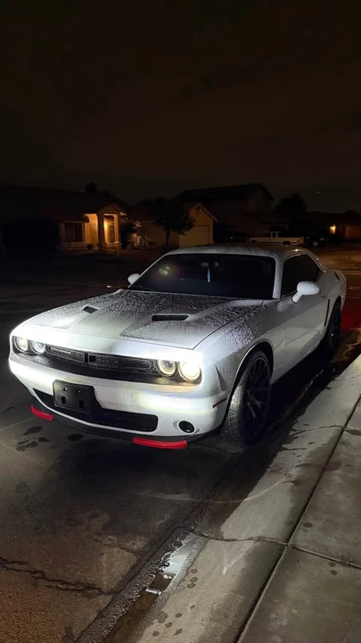 2015 Dodge Challenger 3rd Gen - Image 9 of 9
