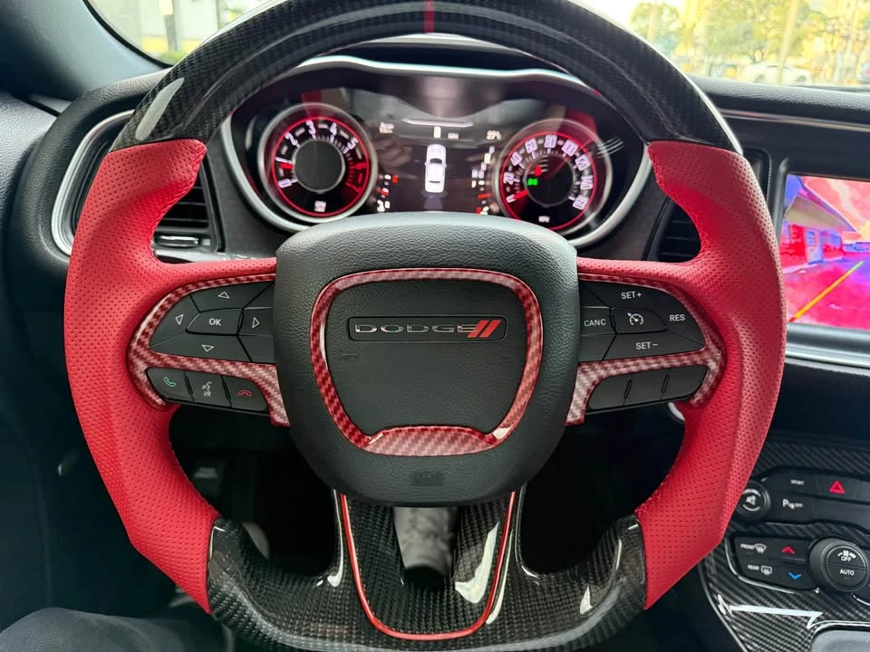 2015 Dodge Challenger 3rd Gen - Image 14 of 17