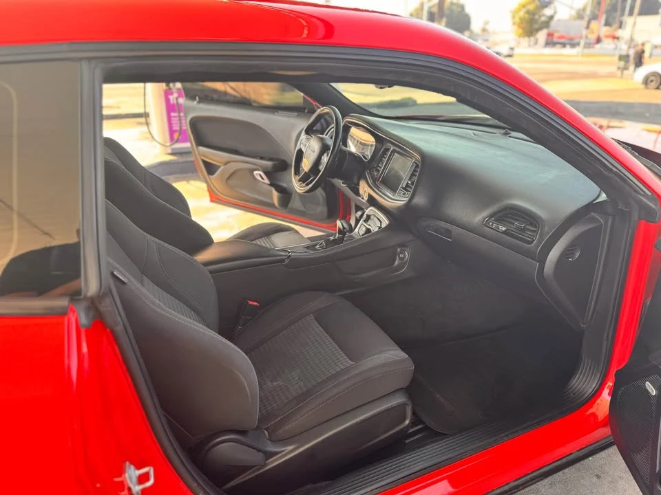 2015 Dodge Challenger 3rd Gen - Image 6 of 7