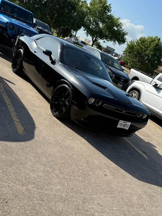 2015 Dodge Challenger 3rd Gen - Image 5 of 6