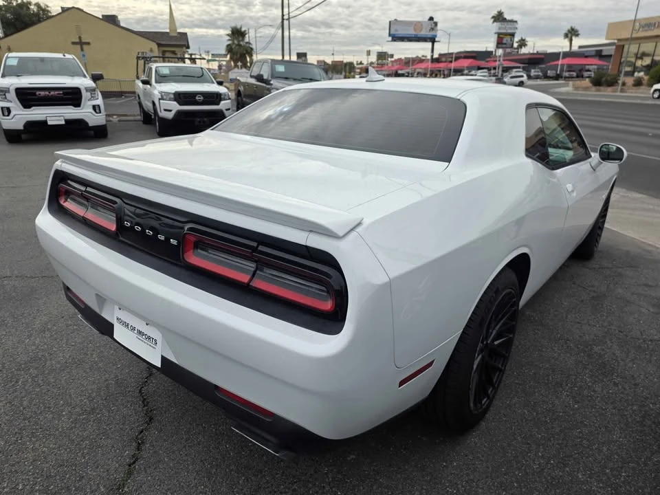2015 Dodge Challenger 3rd Gen - Image 5 of 11