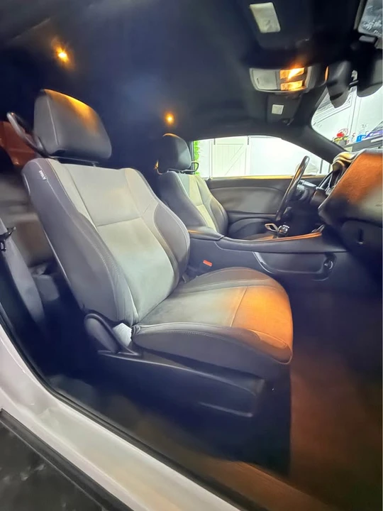 2015 Dodge Challenger 3rd Gen - Image 10 of 15