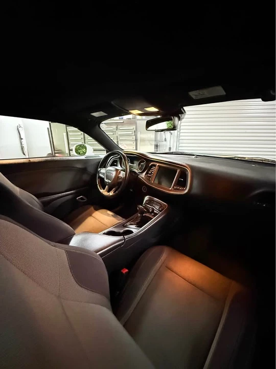 2015 Dodge Challenger 3rd Gen - Image 11 of 15