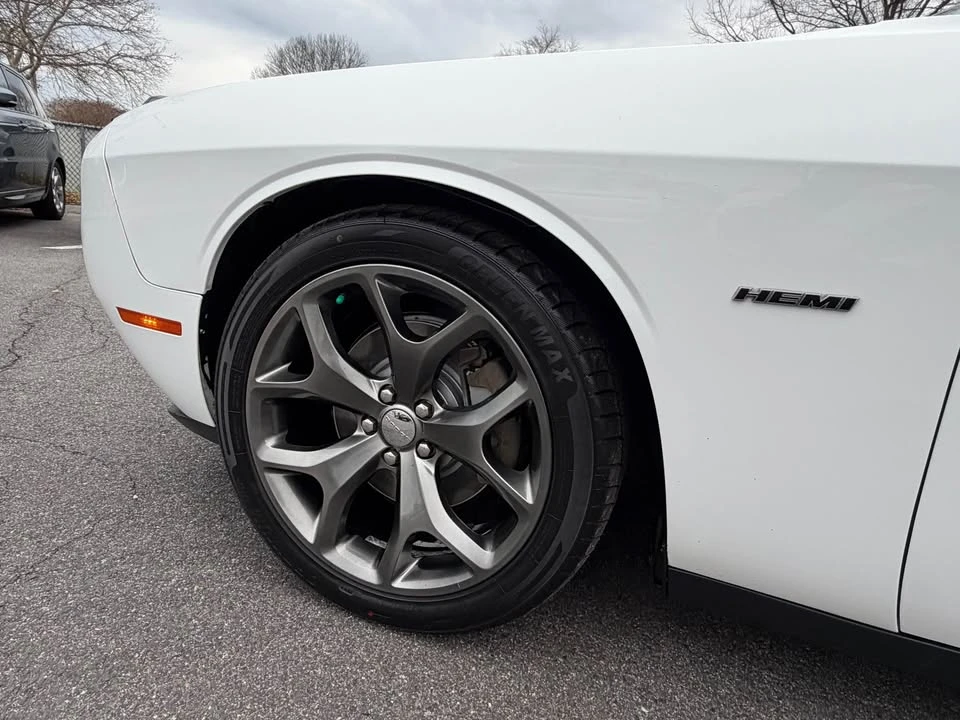 2015 Dodge Challenger 3rd Gen - Image 9 of 20