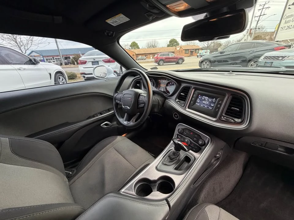 2015 Dodge Challenger 3rd Gen - Image 15 of 20