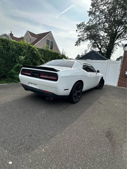 2015 Dodge Challenger 3rd Gen - Image 3 of 9