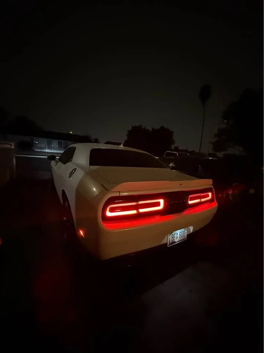 2015 Dodge Challenger 3rd Gen - Image 4 of 5