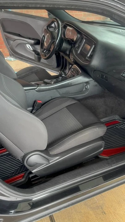 2015 Dodge Challenger 3rd Gen - Image 7 of 11