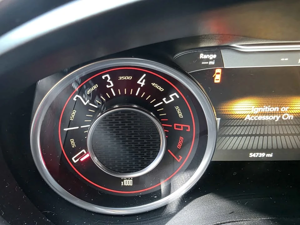 2015 Dodge Challenger 3rd Gen - Image 9 of 16