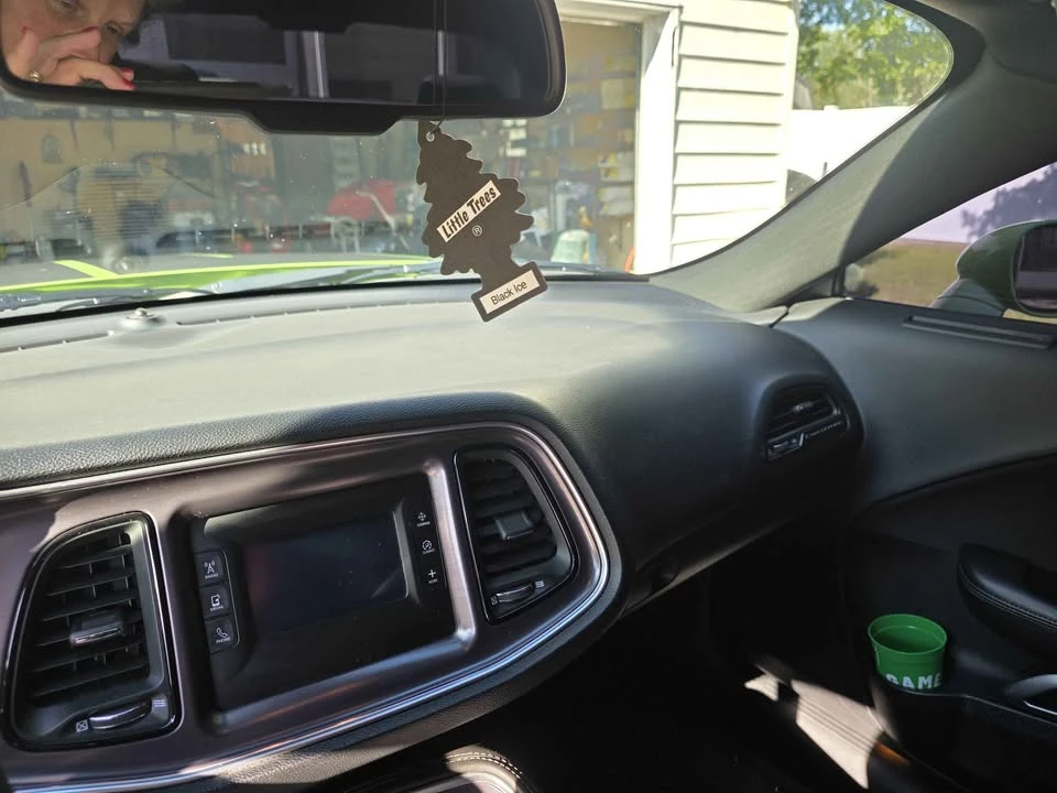 2015 Dodge Challenger 3rd Gen - Image 15 of 16