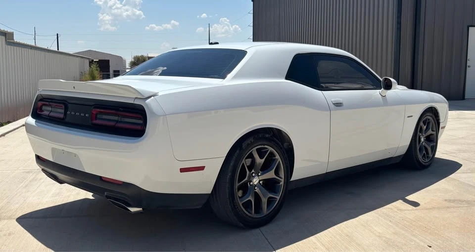 2015 Dodge Challenger 3rd Gen - Image 5 of 17