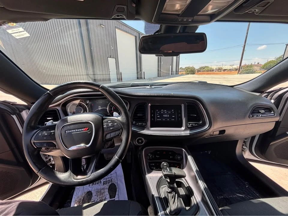 2015 Dodge Challenger 3rd Gen - Image 16 of 17