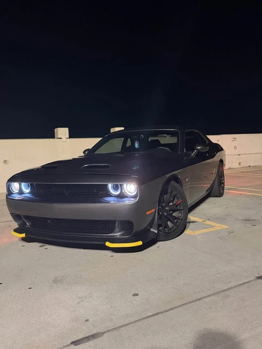 2015 Dodge Challenger 3rd Gen - Image 4 of 11