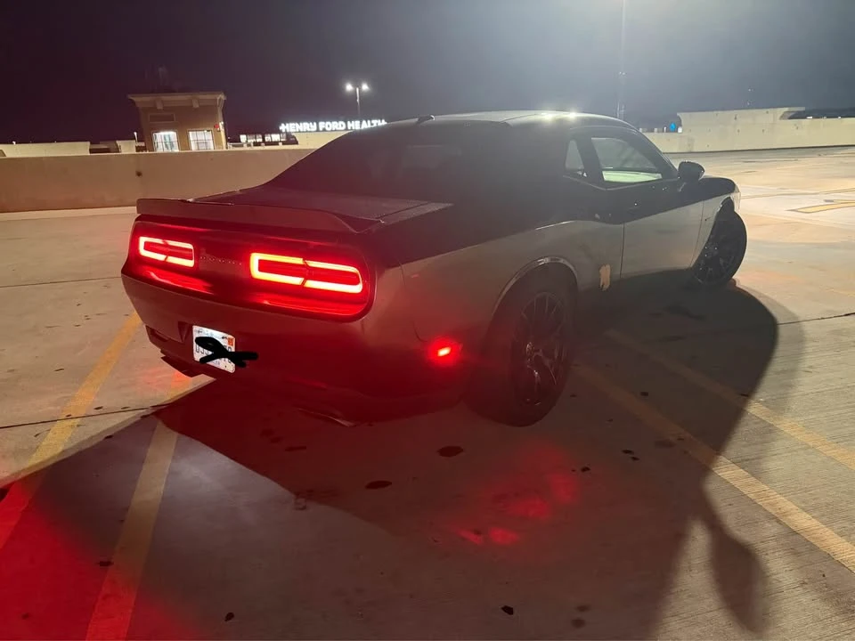 2015 Dodge Challenger 3rd Gen - Image 9 of 11