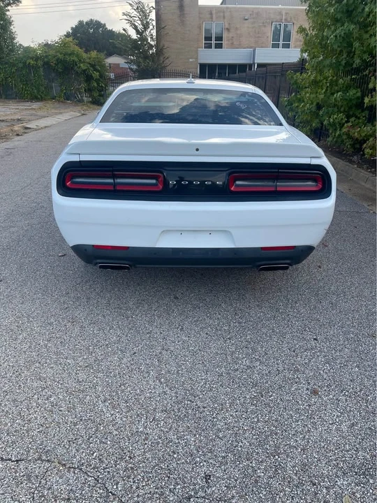 2015 Dodge Challenger 3rd Gen - Image 4 of 7