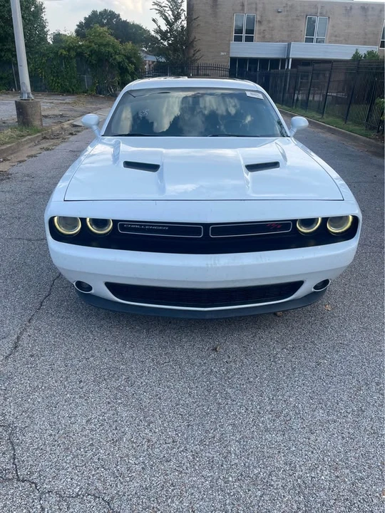 2015 Dodge Challenger 3rd Gen - Image 2 of 7