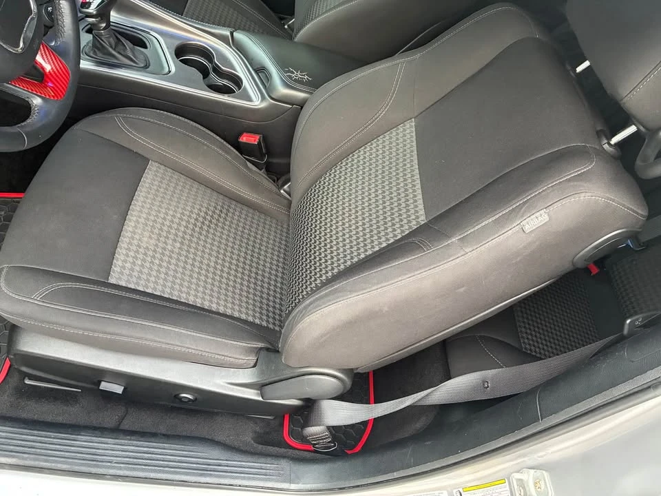 2015 Dodge Challenger 3rd Gen - Image 13 of 19