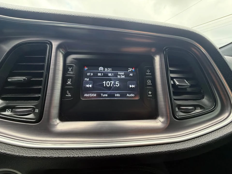 2015 Dodge Challenger 3rd Gen - Image 15 of 19