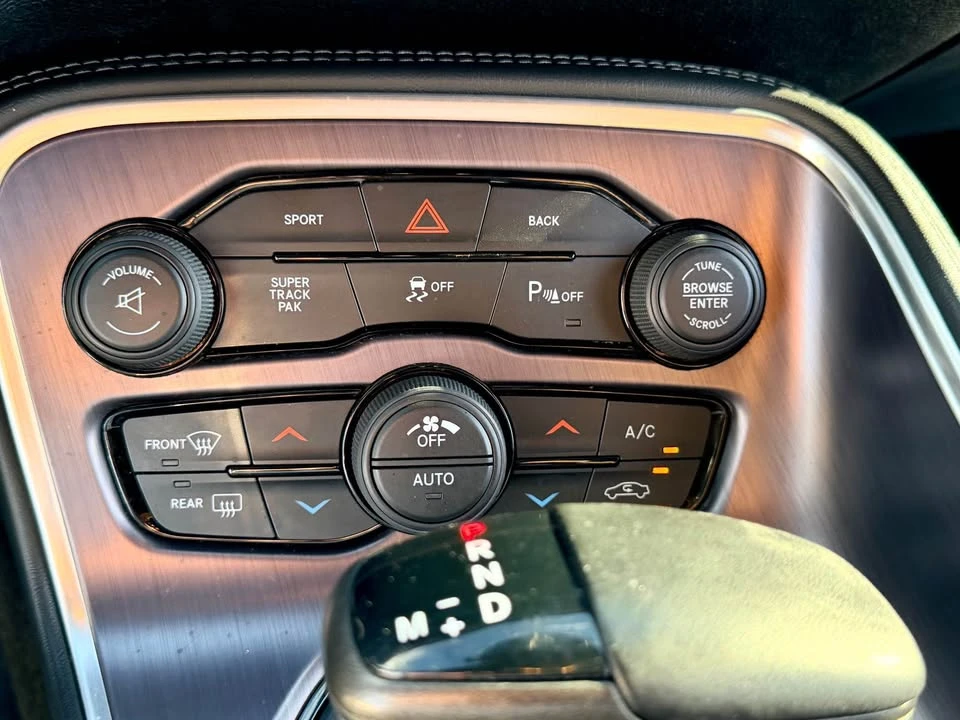 2015 Dodge Challenger 3rd Gen - Image 19 of 19