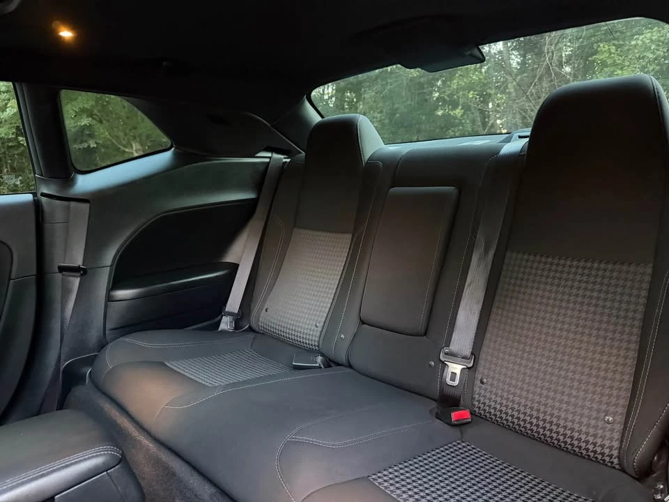 2015 Dodge Challenger 3rd Gen - Image 11 of 16