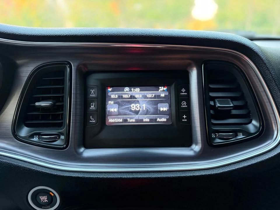 2015 Dodge Challenger 3rd Gen - Image 13 of 16