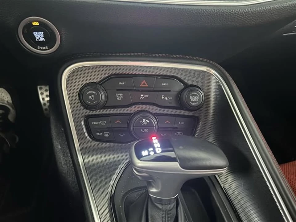 2015 Dodge Challenger 3rd Gen - Image 15 of 20