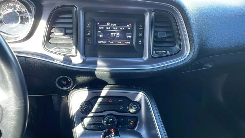 2015 Dodge Challenger 3rd Gen - Image 17 of 20