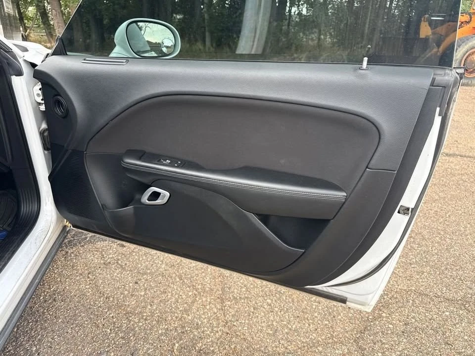 2015 Dodge Challenger 3rd Gen - Image 13 of 19