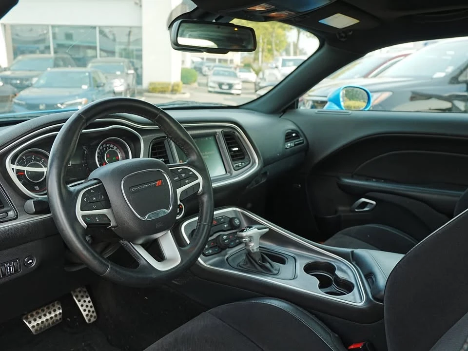 2015 Dodge Challenger 3rd Gen - Image 9 of 17