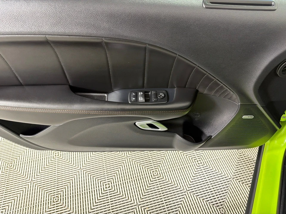 2015 Dodge Challenger 3rd Gen - Image 12 of 21