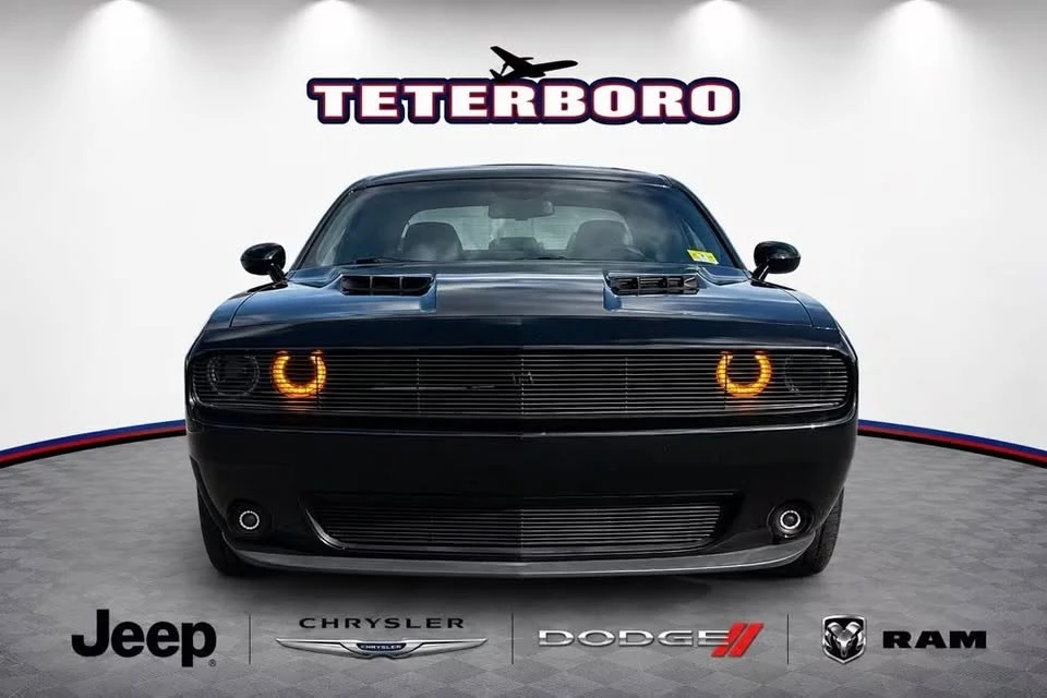 2015 Dodge Challenger 3rd Gen - Image 2 of 12