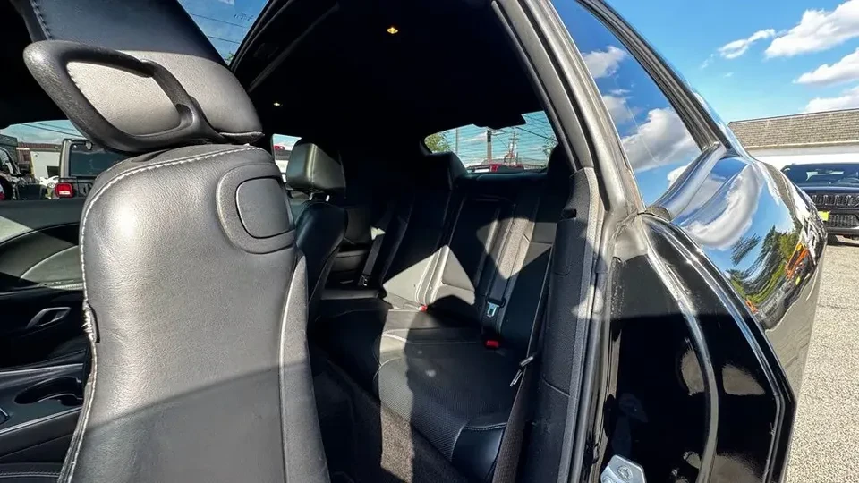 2015 Dodge Challenger 3rd Gen - Image 9 of 12