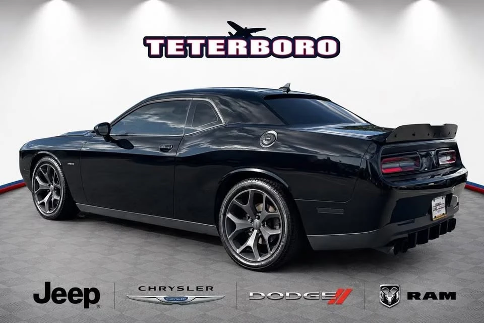 2015 Dodge Challenger 3rd Gen - Image 5 of 12