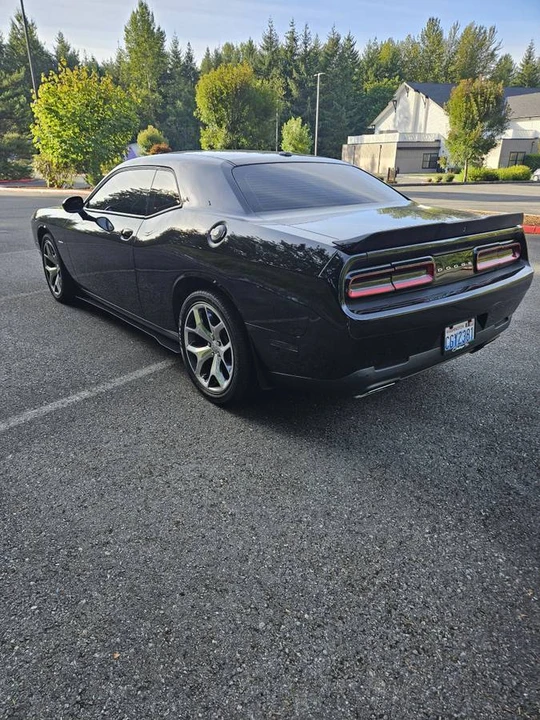 2015 Dodge Challenger 3rd Gen - Image 2 of 12