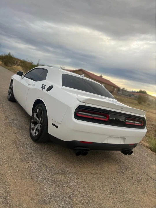 2015 Dodge Challenger 3rd Gen - Image 5 of 13