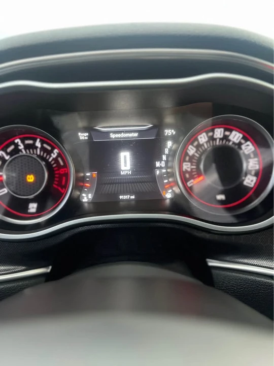 2015 Dodge Challenger 3rd Gen - Image 9 of 13