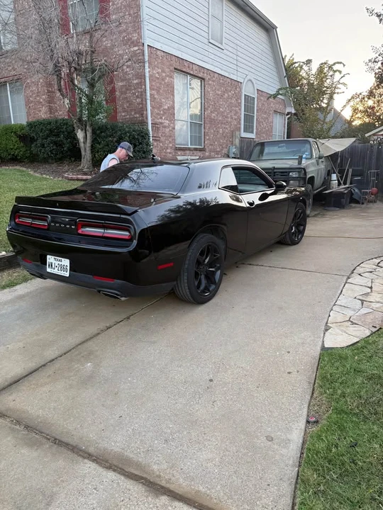 2015 Dodge Challenger 3rd Gen - Image 4 of 8