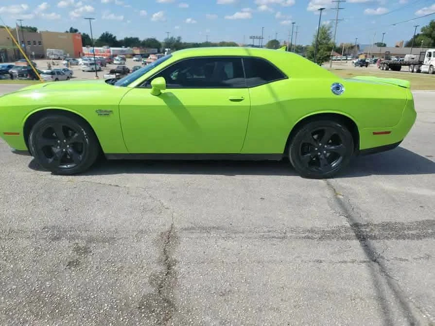 2015 Dodge Challenger 3rd Gen - Image 2 of 8