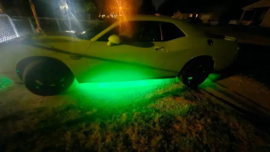 2015 Dodge Challenger 3rd Gen - Image 4 of 8